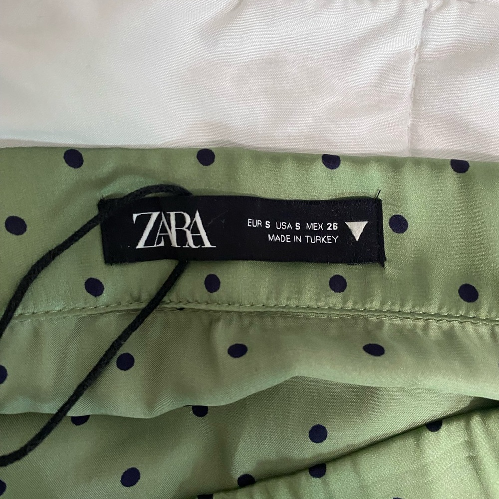 ZARA Satin Green Polka Dot Midi Skirt with Slit Size S - Picture 6 of 7